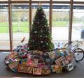 tree with presents