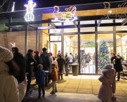 line to see santa